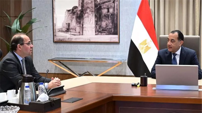 مدبولي يناقش مع وزير المالية نتائج اجتماعات واشنطن الاقتصادية