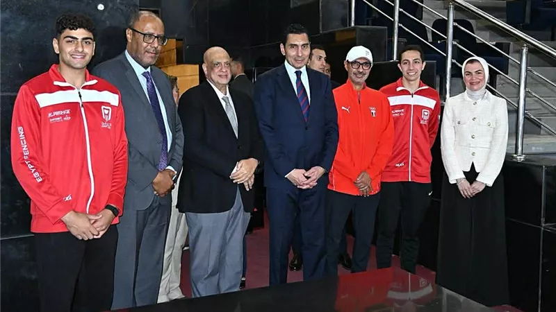وزير الرياضة يشهد ختام منافسات الفردي بكأس العالم لسلاح الشيش
