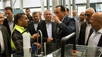مدبولي يتفقد محطة تحلية مياه العريش بطاقة 100 ألف م3 يوميا