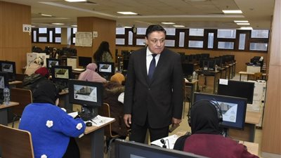 امتحانات تحديد مستوى اللغة الصينية HSK وHSKK بمستوياتها المختلفة بجامعة عين شمس