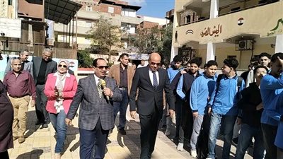 الرشيدي يتابع مدارس شرق المنصورة ويؤكد انتظام الدراسة والانضباط