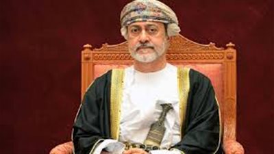 عمان تواسي قطر في رحيل الأمير السابق حمد بن خليفة