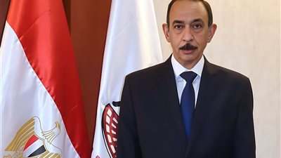 محافظ سوهاج يوجه بحملات مفاجئة على مستشفيات المحافظة ومتابعة افراد الامن خلال تعاملهم الجمهور