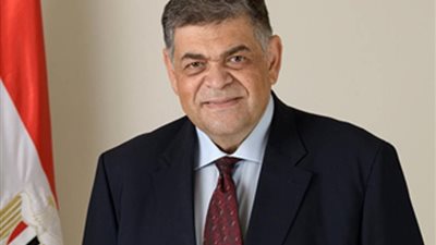 وزير التعليم العالي يهنئ الدكتور أشرف حاتم لفوزه بعضوية لجنة الصحة بالاتحاد البرلماني الدولي