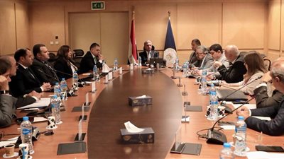 وزير السياحة يتابع  استعدادات استقبال مصر لظاهرة الكسوف الكلي للشمس