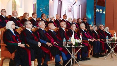 في ختام مؤتمر جامعة عين شمس.. خارطة طريق نحو الابتكار الوطني والنمو المستدام
