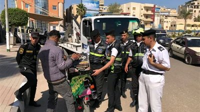 محافظ الدقهلية: مصادرة فورية للموتوسيكلات والتكاتك المسببة للضوضاء 