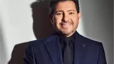 بين الشائعات والحقيقة.. ما يحدث خلف أبواب غرفة هاني شاكر 