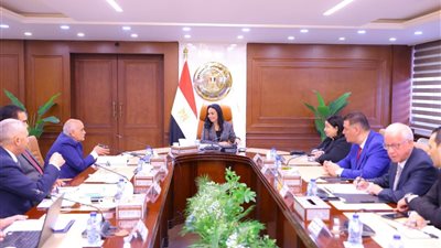 تنفيذًا لتوجيهات الرئيس.. وزيرة التضامن تتابع الموقف التنفيذي لمراكز التجميع والمواءمة