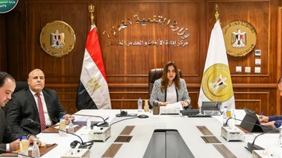 وزيرة التنمية المحلية تتابع الموقف التنفيذي لمنظومة التصالح على مخالفات البناء بالمحافظات