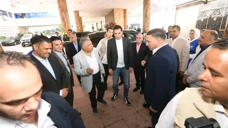 محافظ الدقهلية يستقبل وزير الشباب والرياضة خلال زيارته للمحافظة لافتتاح وتفقد عدد من المشروعات