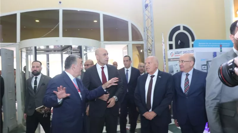نقيب المعلمين: طلاب مدارس التكنولوجيا يمتلكون مهارات حقيقية تؤهلهم لسوق العمل