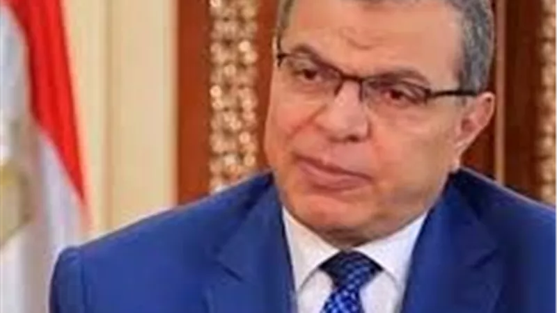 برلماني يشيد بوزارة النقل في توطين الصناعة ويطالب بضرورة التوسع   