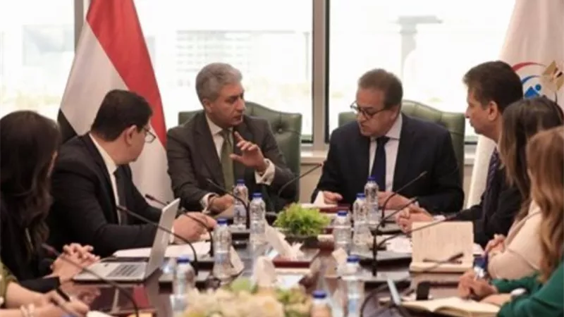السياحة والصحة تبحثان تعزيز التعاون بين الوزارتين لتطوير الخدمات الطبية