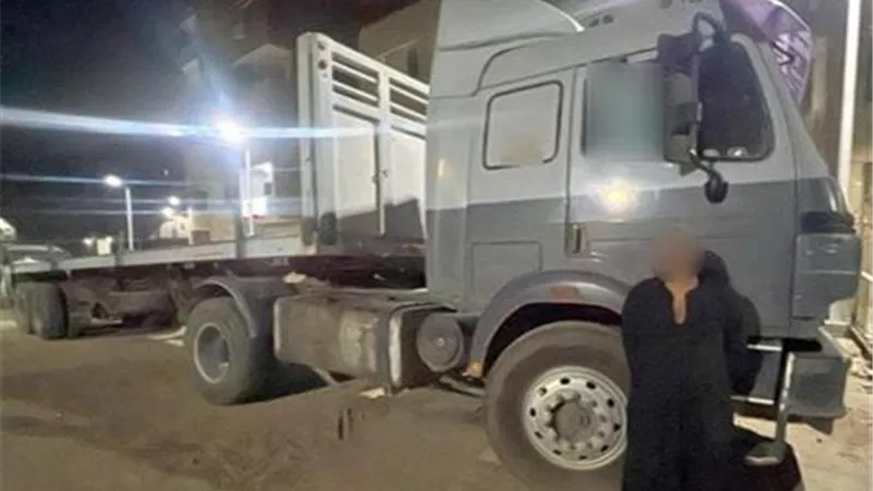 فيديو أثار الجدل.. ضبط سائق سيارة نقل يسير عكس الاتجاه بالتجمع الخامس