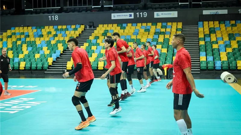 الأهلي يواجه الكاميرون الرياضي بمستهل مشواره في بطولة أفريقيا لرجال الكرة الطائرة