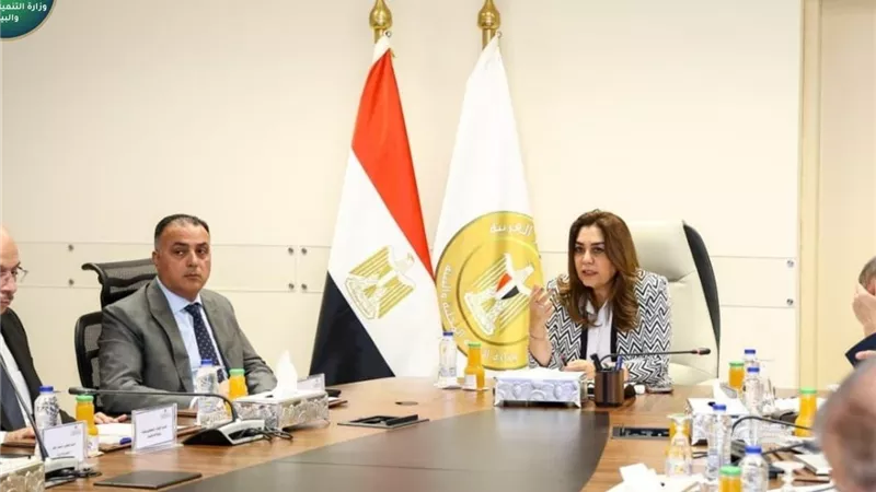 تسهيلات جديدة من التنمية المحلية لأصحاب المحال بشأن التراخيص.. تفاصيل