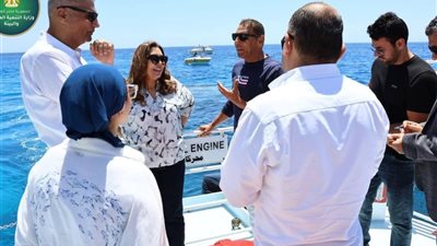 جولة بحرية لوزيرة التنمية المحلية ومحافظ جنوب سيناء لتفقد محمية رأس محمد