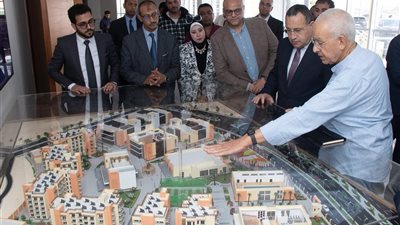 وزير التعليم العالي يتفقد الحرم الجديد لجامعة سنجور بمدينة برج العرب