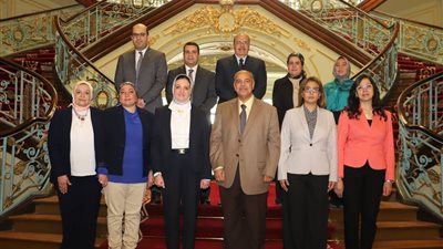 جامعة عين شمس تستضيف اجتماع «العليا للبورد الصيدلي المصري»
