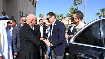 وزير الشباب والرياضة يلتقي محافظ شمال سيناء بديوان عام المحافظة
