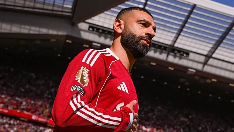 إصابة محمد صلاح واستبداله خلال لقاء ليفربول وكريستال بالاس بالبريميرليج
