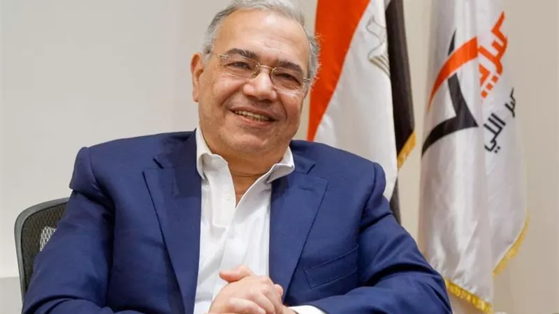 عصام خليل يطرح مشروع قانون لحماية حقوق الأبناء ويؤكد: لا طرد ولا تشريد بعد اليوم