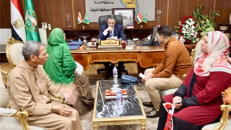 محافظ المنوفية يأمر بصرف مساعدات مالية وعينية لعدد من الحالات الإنسانية