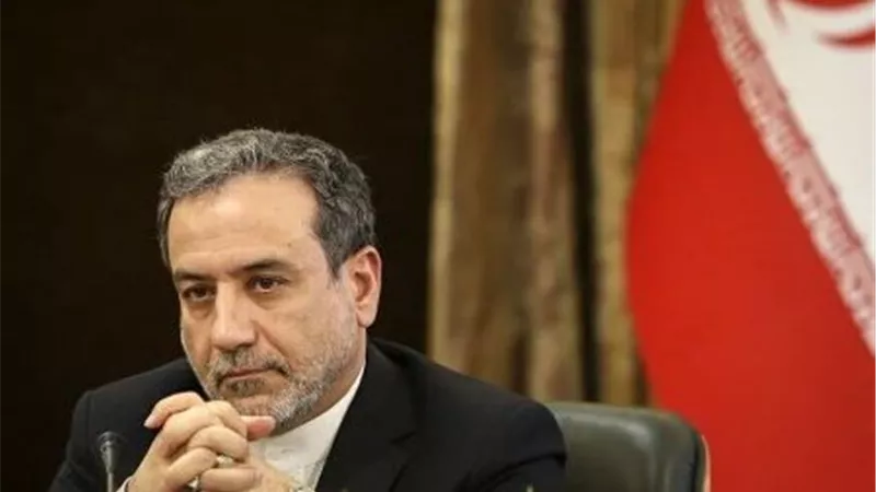 طهران ترفع شعار الصمود.. وعراقجي يطالب بالوفاء بالعهود 