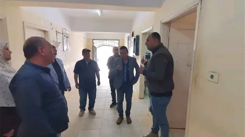رئيس مركز السنبلاوين يتفقد الوحدات القروية.. ويوجه برفع الإشغالات وتحسين مستوى النظافة