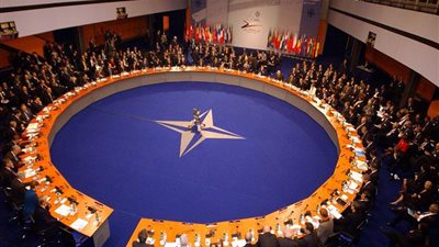 الناتو يطلب توضيحًا من واشنطن بشأن سحب قوات من ألمانيا