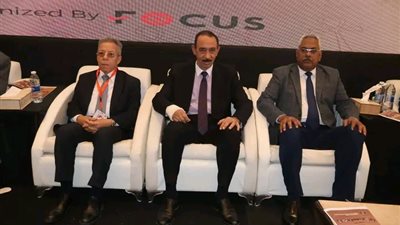 «جودة الحياة» تجمع أطباء سوهاج.. المحافظ ونقيب الأطباء يفتتحان المؤتمر الأول للنقابة