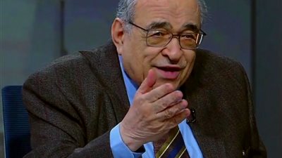 مصطفى الفقي يكشف كواليس خداع صدام حسين لمبارك قبل غزو الكويت