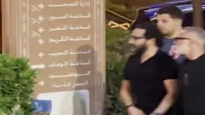نجوم الفن يساندون حمدي الميرغني.. أحمد حلمي يتقدم المعزين في مسجد الشرطة