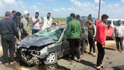 مصرع شخصين إثر انفجار إطارات السيارة بكفر الشيخ