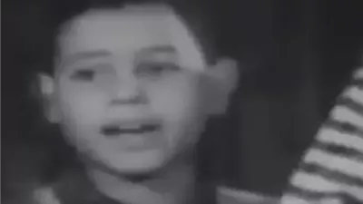 لحظة نادرة من التاريخ الفني.. هاني شاكر طفلًا يغني مع إسماعيل ياسين في “بحبوح أفندي”