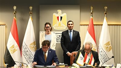 وزير الرياضة يشهد توقيع مذكرة تفاهم بين اللجنة البارالمبية المصرية والمجرية