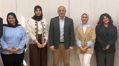 حقوق عين شمس أول فريق عربي يتأهل لنهائي مسابقة محكمة صورية دولية