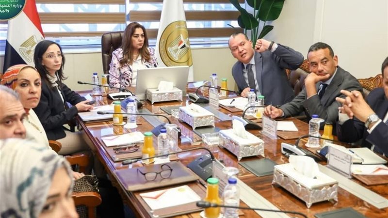 دكتورة منال عوض ودكتورة