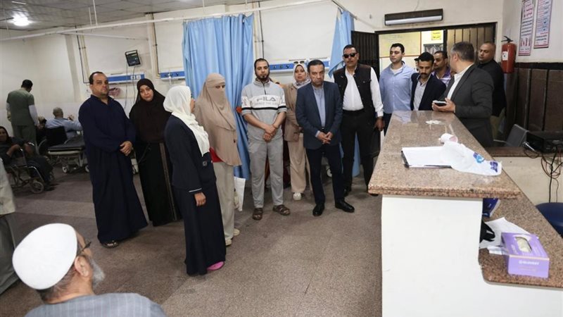 محافظ المنوفية أثناء
