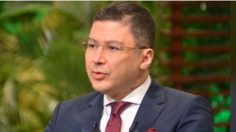 الدكتور أيمن غنيم،