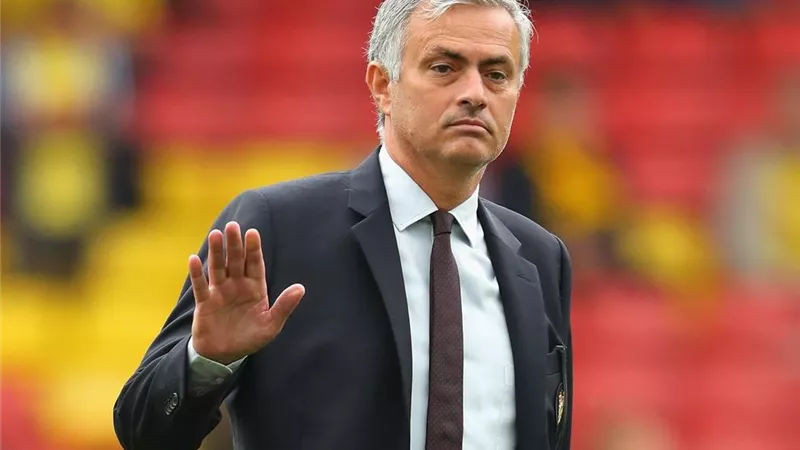 شيرر يعلق على أنباء تدريب مورينيو لريال مدريد: سأكون مندهشا