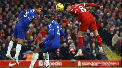 التعادل الإيجابي يحسم الشوط الأول بين ليفربول وتشيلسي في الدوري الإنجليزي