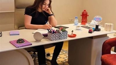 إليسا تطمئن جمهورها بعد إصابة قدمها.. سأعود قريبا إلى المسار الصحيح