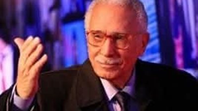 رحيل أيقونة الفن.. ياسر جلال ينعى عبد الرحمن أبو زهرة