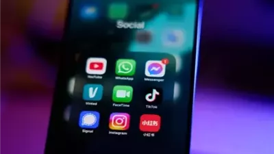 الداخلية تنفي ما تم تداوله بشأن مراقبة جميع المكالمات والمحادثات عبر التطبيقات