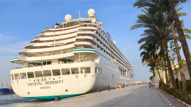 ميناء الإسكندرية يستقبل السفينة السياحية CRYSTAL SERENITY في ختام رحلتها الدولية بمصر