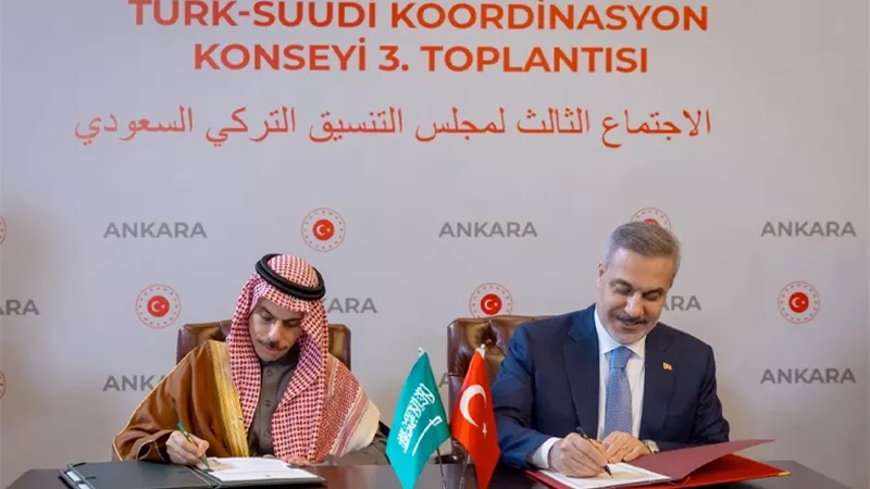 السعودية وتركيا توقعان اتفاقية إعفاء متبادل لحاملي الجوازات الدبلوماسية والخاصة