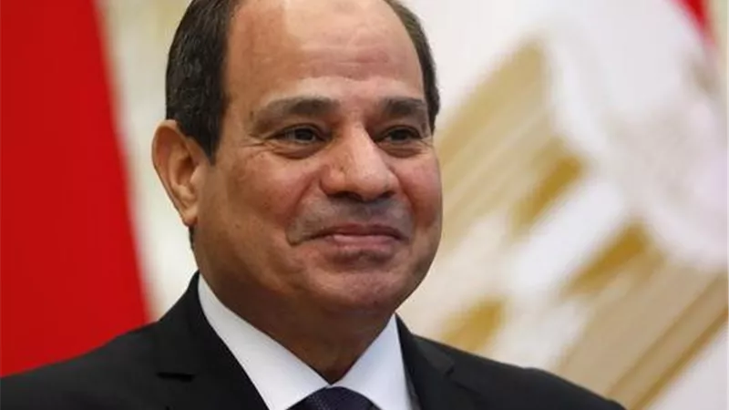 الرئيس السيسي يشهد طوابير عرض عسكرية بمناسبة افتتاح مقر القيادة الاستراتيجية