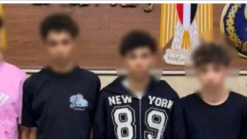 عصابة الضباط المزيفة... سقوط 4 طلاب بتهمة النصب على راغبي بيع الهواتف